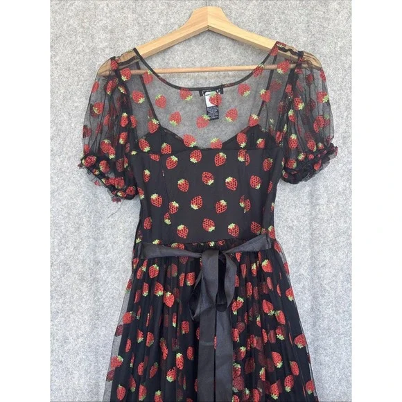 Hot Topic Strawberry Dress XS Black Red Glitter Coquette Pinup Novelty Retro - Picture 15 of 15